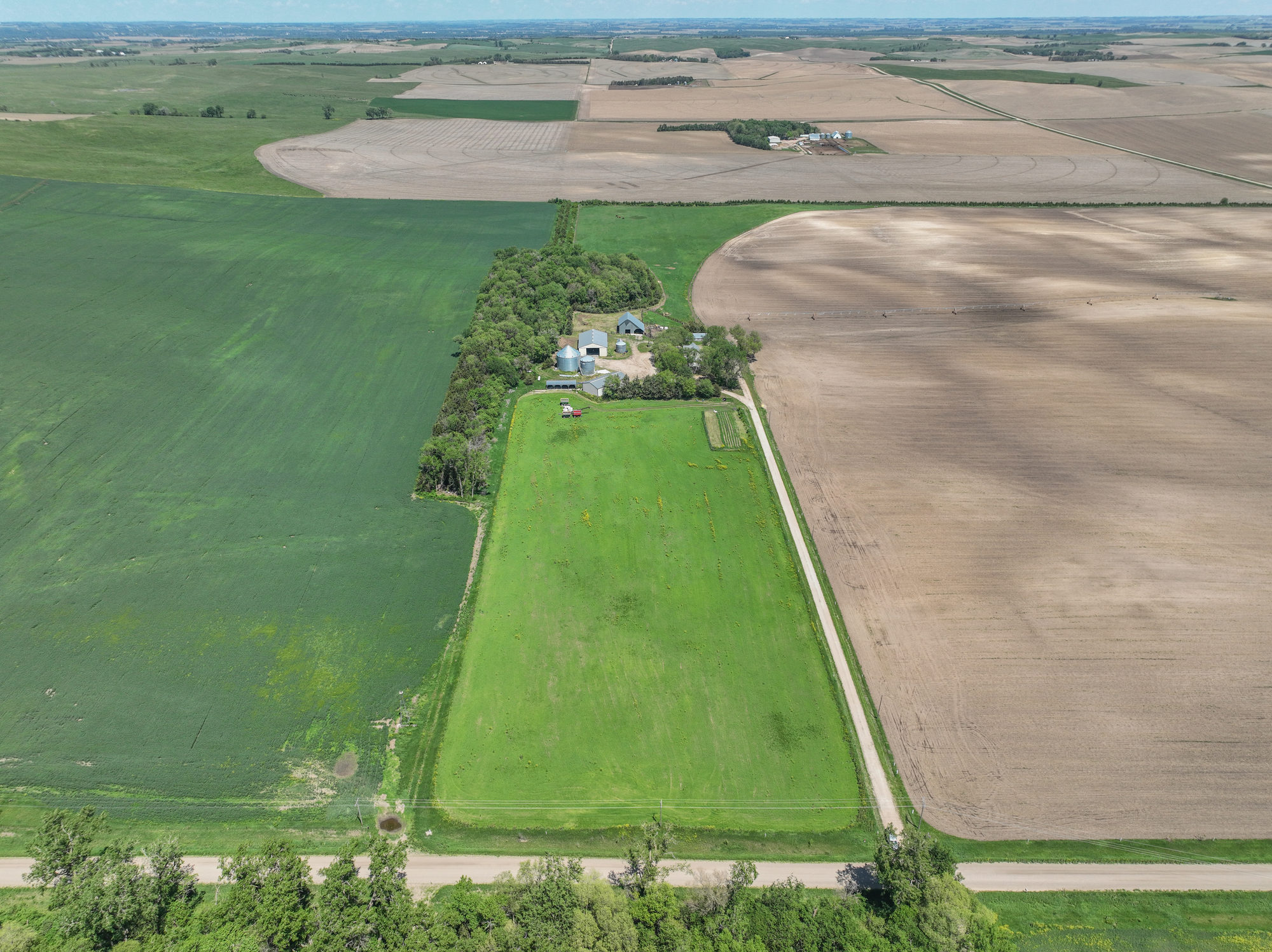 56067-893nd-Road-Fordyce-01_result