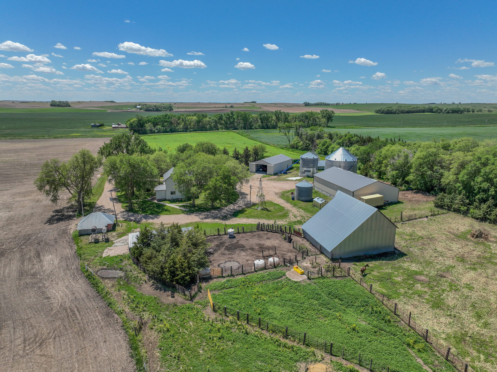 56067-893nd-Road-Fordyce-04_result