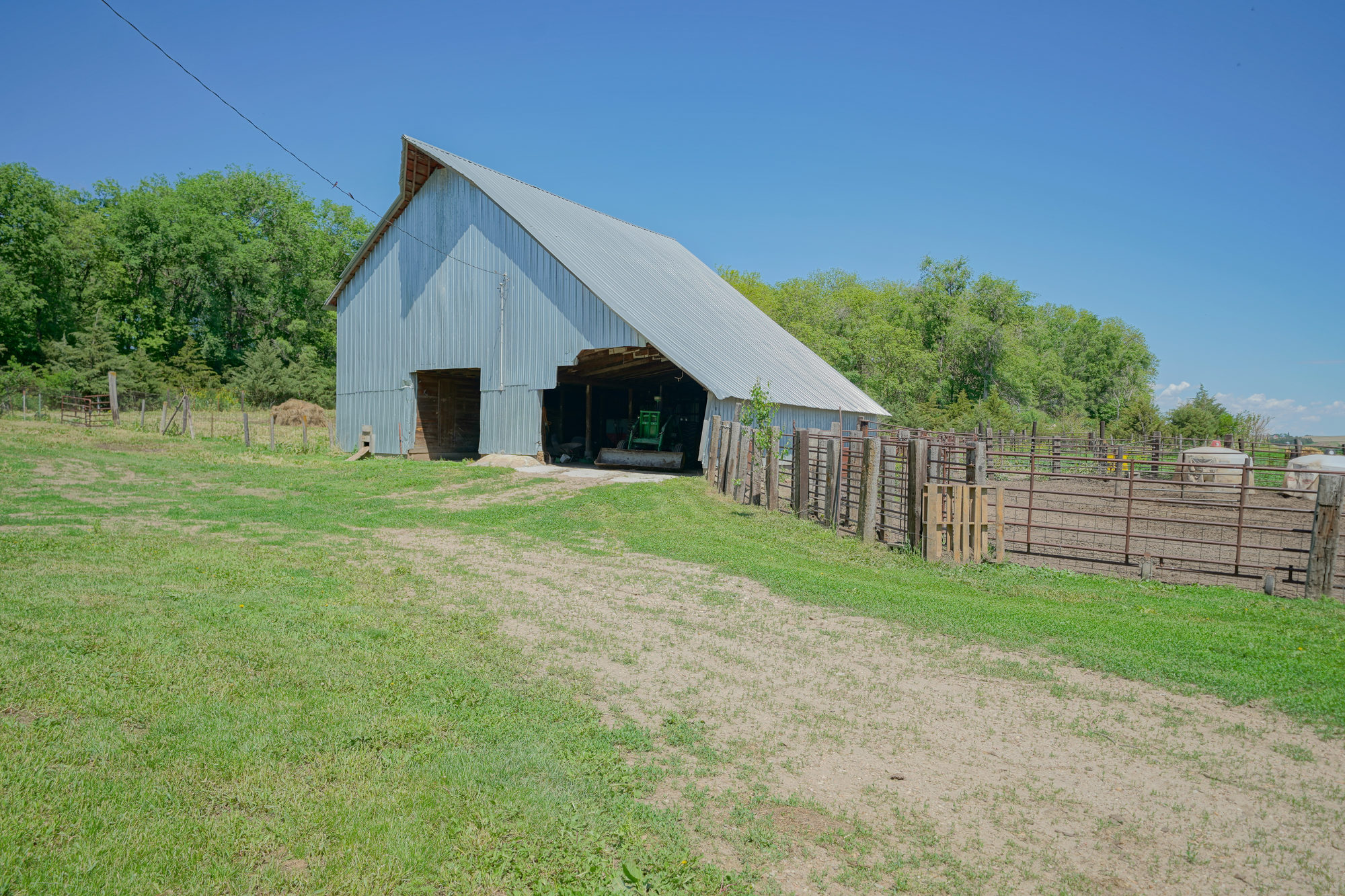 56067-893nd-Road-Fordyce-43_result